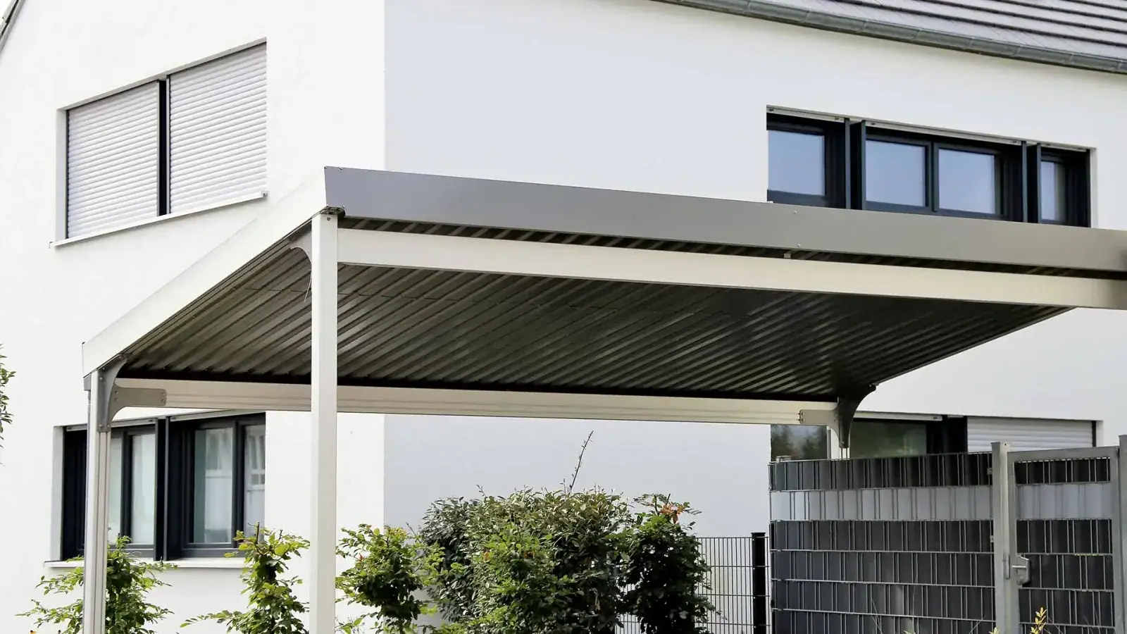 Aluminum carport installation