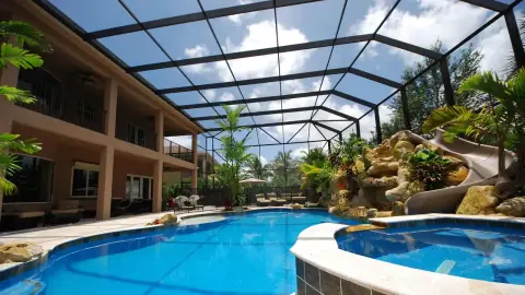 Aluminum patio enclosure in Central Florida