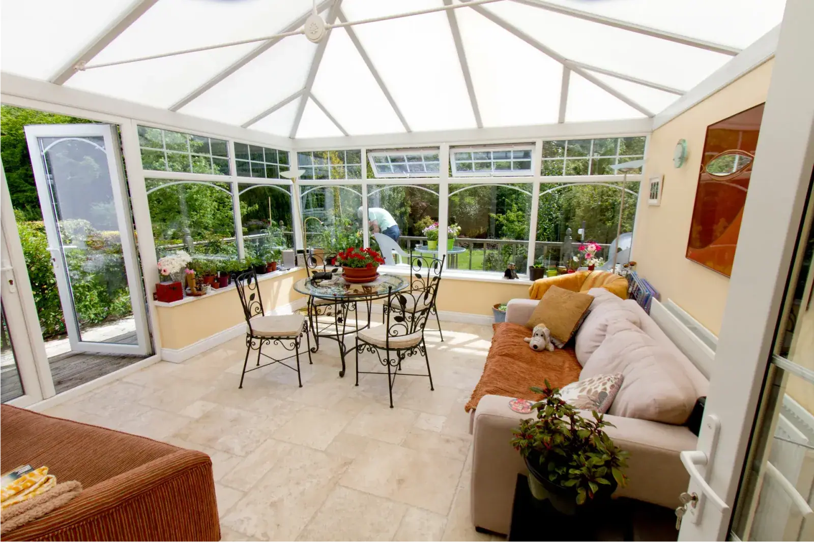 Custom lanai screen enclosure on a Florida home